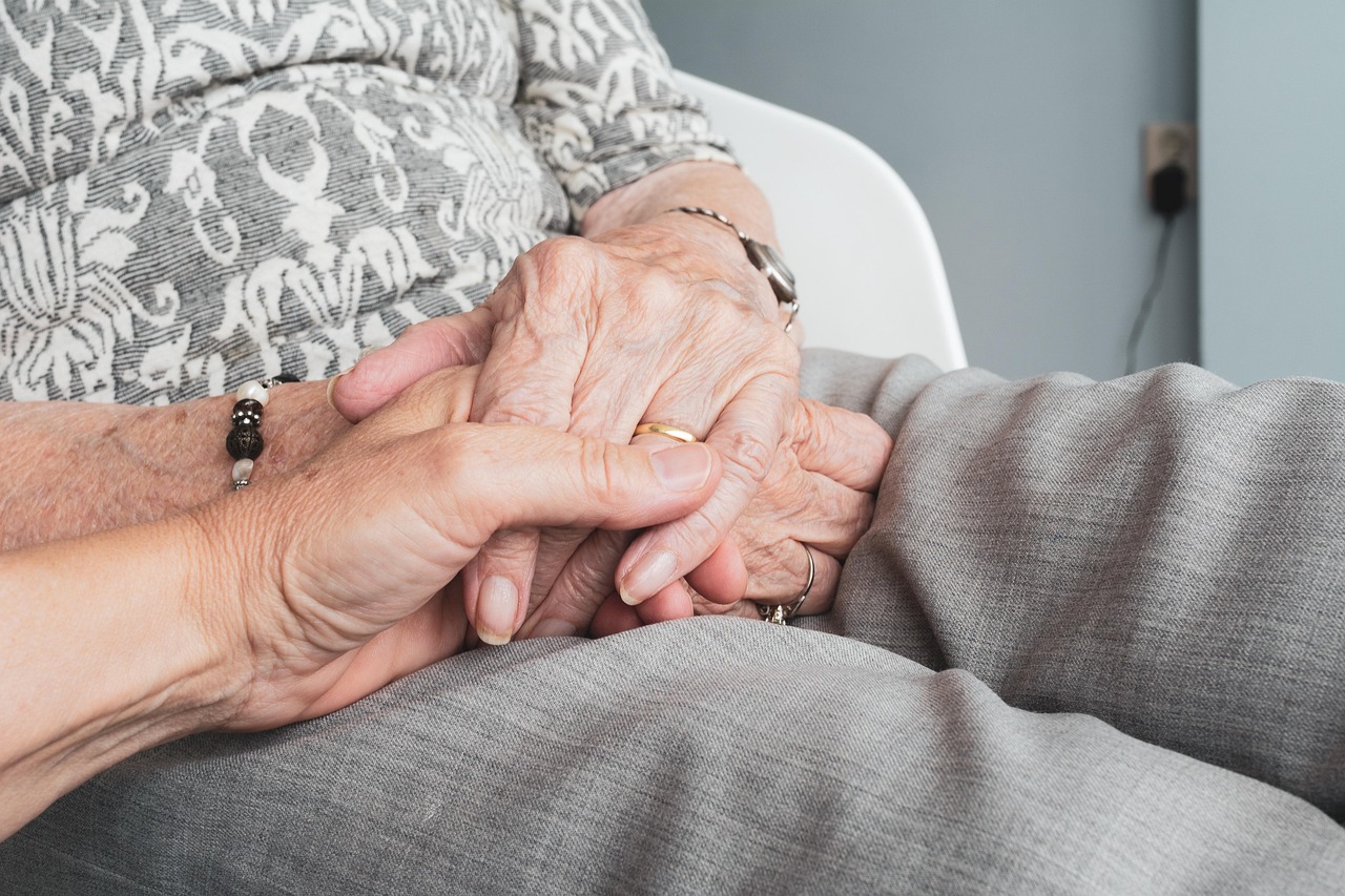 നഴ്സിംഗ് കെയർ കേരളത്തിൽ വീട്ടിൽ — Primacy In-Home Care